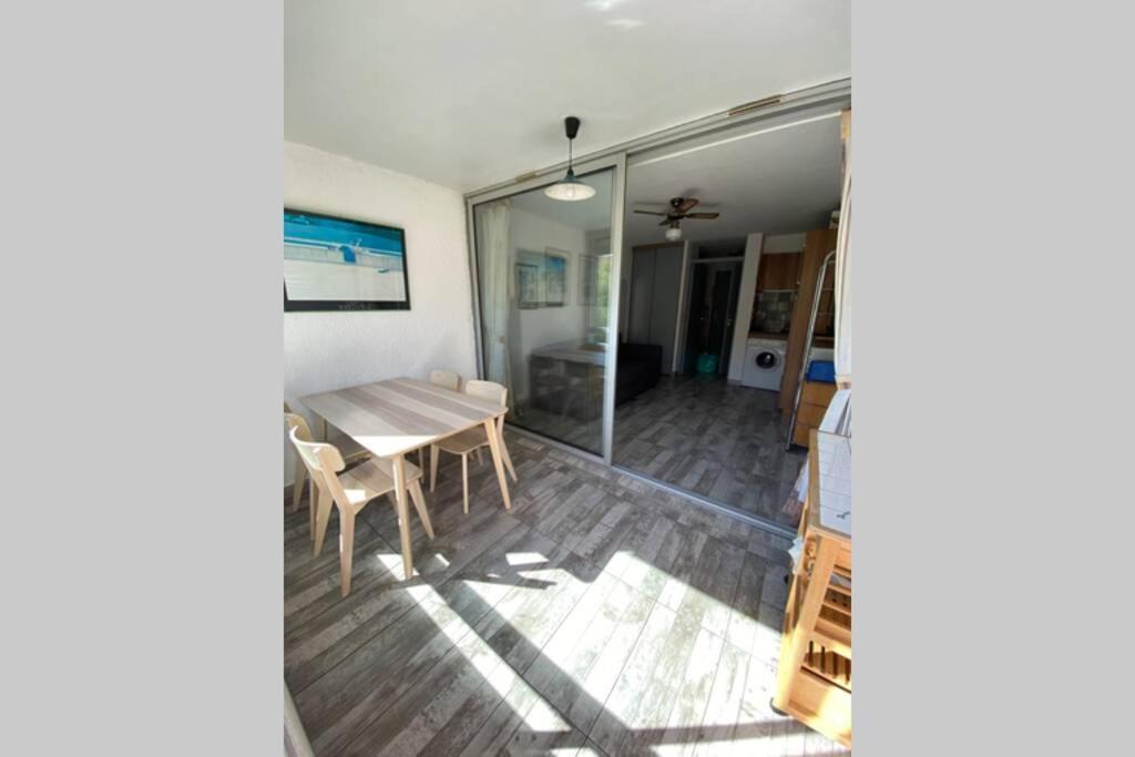 Spacieux Studio Sur Le Port De Hyères Eksteriør billede