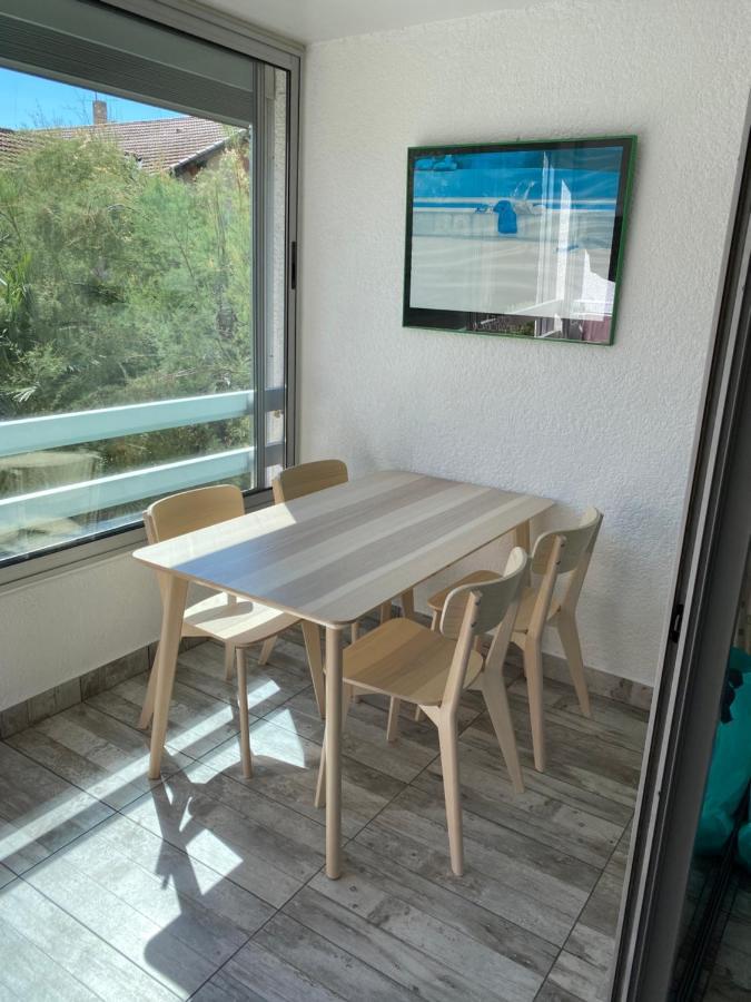 Spacieux Studio Sur Le Port De Hyères Eksteriør billede